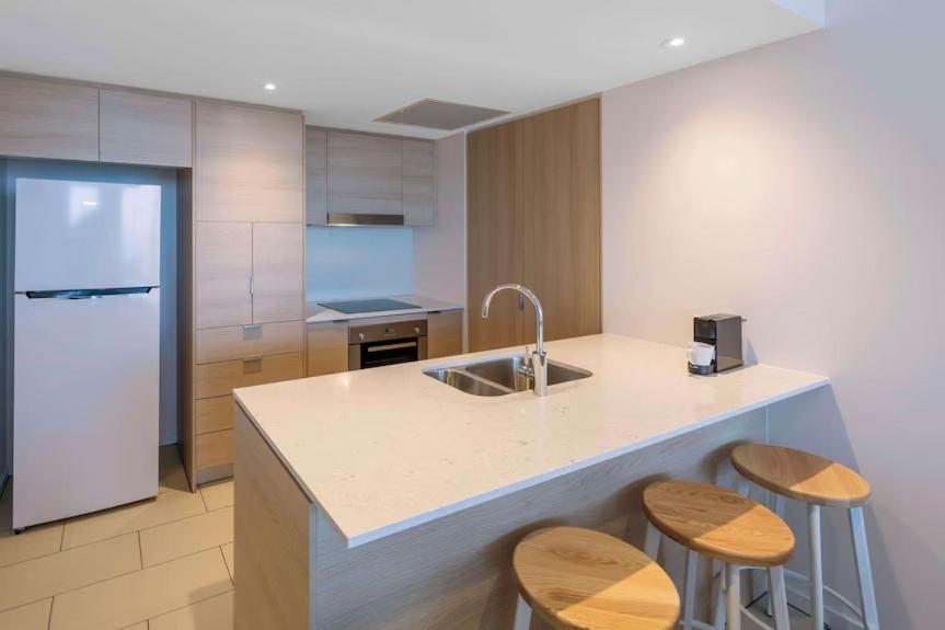 Beach Residences 2-Br River View Gold Coast Ngoại thất bức ảnh